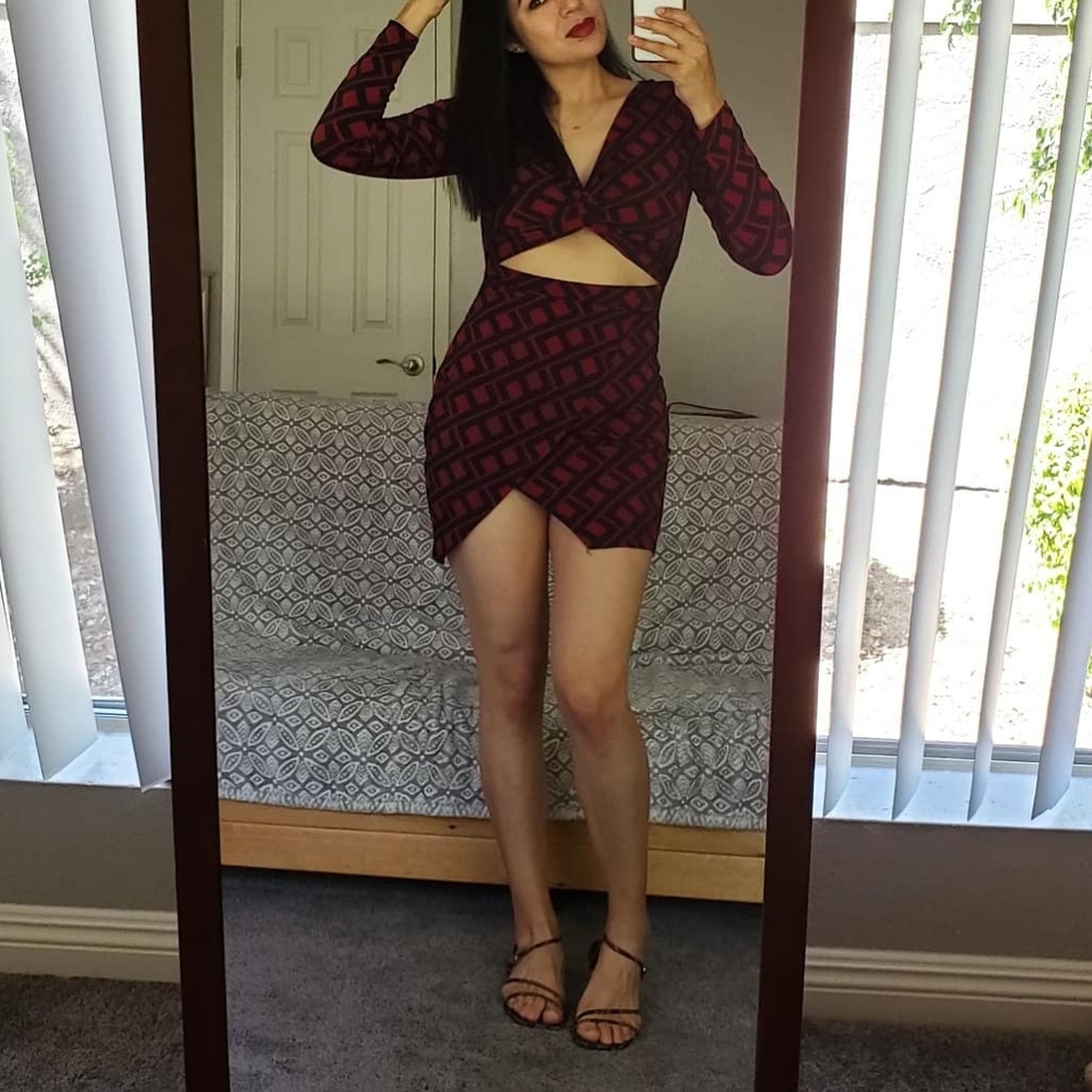 PRINT CHEST WRAP BODYCON DRESS